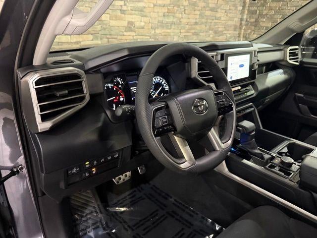 2023 Toyota Tundra 4WD 4WD SR5 CrewMax 5.5' Bed (SE)