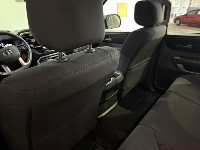 2023 Toyota Tundra 4WD 4WD SR5 CrewMax 5.5' Bed (SE)