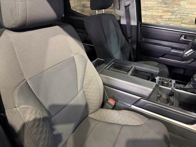 2023 Toyota Tundra 4WD 4WD SR5 CrewMax 5.5' Bed (SE)