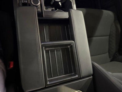 2023 Toyota Tundra 4WD 4WD SR5 CrewMax 5.5' Bed (SE)