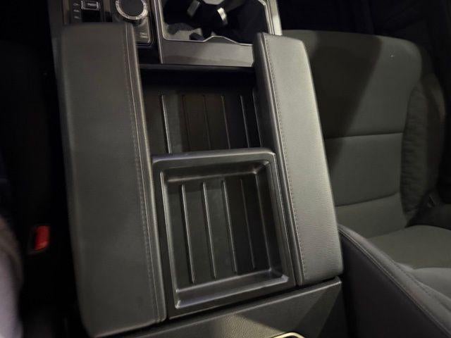2023 Toyota Tundra 4WD 4WD SR5 CrewMax 5.5' Bed (SE)