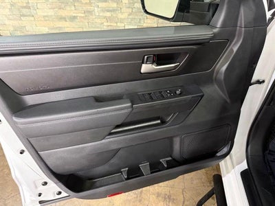 2024 Toyota Tundra 4WD 4WD SR5 CrewMax 5.5' Bed (SE)