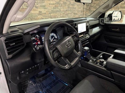 2024 Toyota Tundra 4WD 4WD SR5 CrewMax 5.5' Bed (SE)