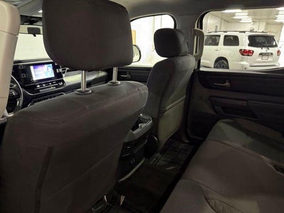 2024 Toyota Tundra 4WD 4WD SR5 CrewMax 5.5' Bed (SE)