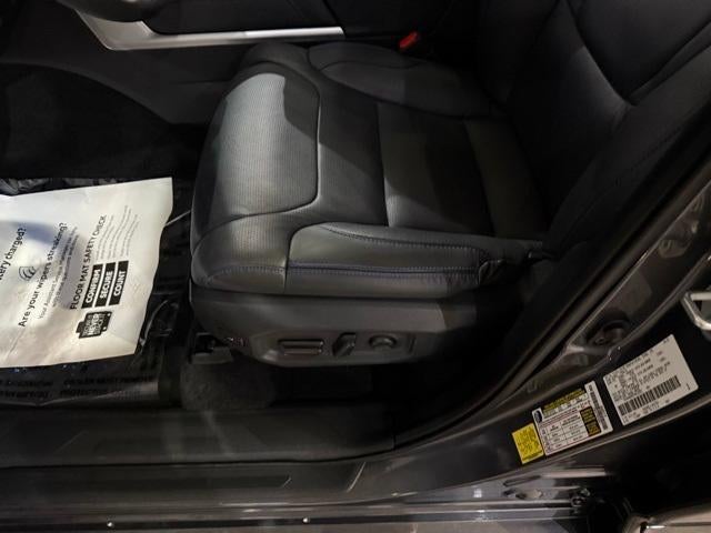 2023 Toyota Sequoia Platinum 4WD (Natl)