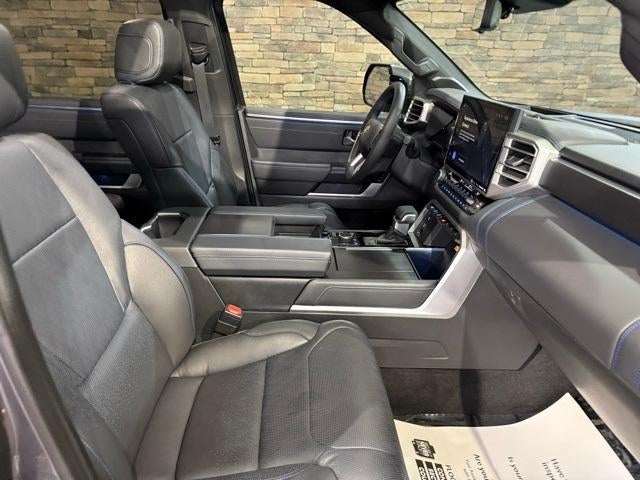 2023 Toyota Sequoia Platinum 4WD (Natl)