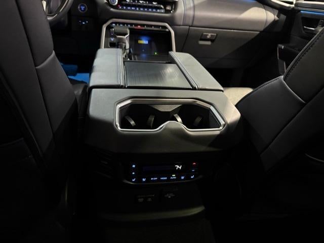 2023 Toyota Sequoia Platinum 4WD (Natl)