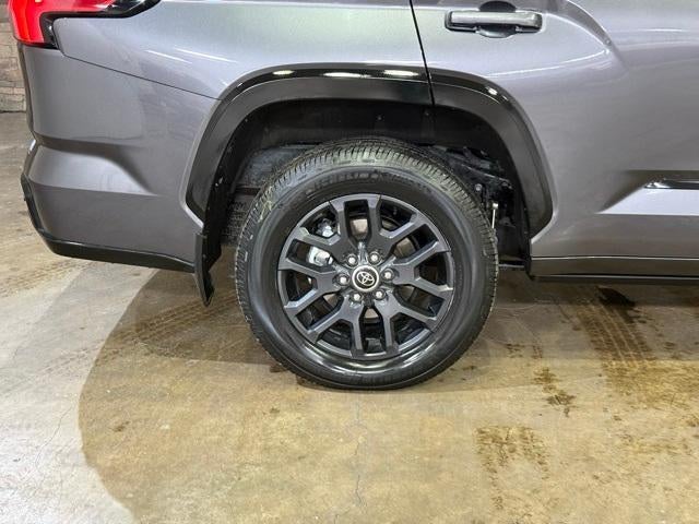 2023 Toyota Sequoia Platinum 4WD (Natl)