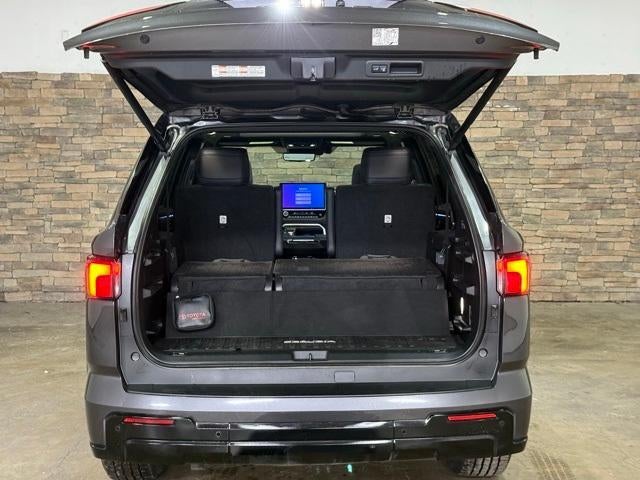 2023 Toyota Sequoia Platinum 4WD (Natl)