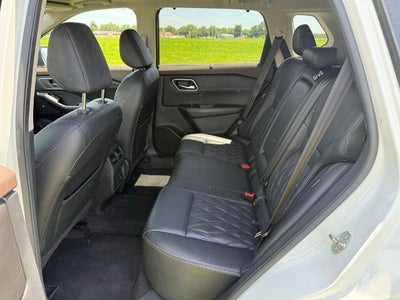 2021 Nissan Rogue AWD Platinum