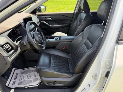 2021 Nissan Rogue AWD Platinum