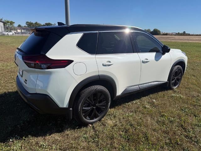 2023 Nissan Rogue FWD SV