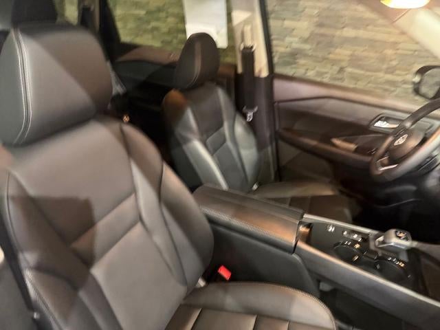 2023 Nissan Rogue FWD SV