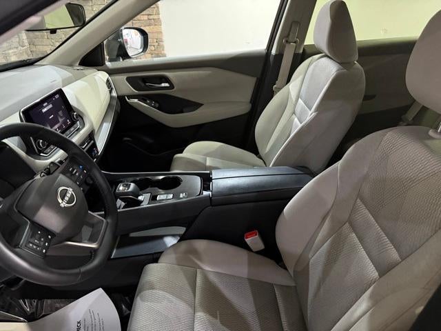 2025 Nissan Rogue FWD SV