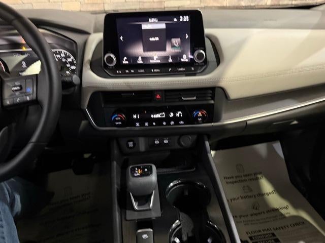 2025 Nissan Rogue FWD SV