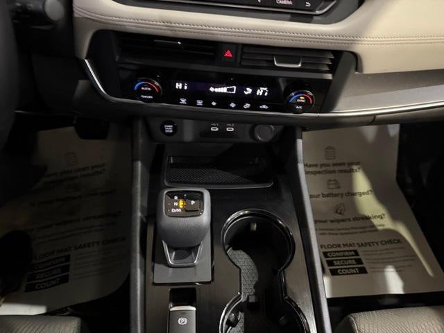 2025 Nissan Rogue FWD SV