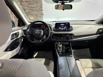 2025 Nissan Rogue FWD SV