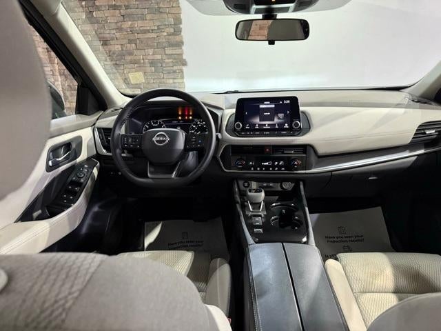 2025 Nissan Rogue FWD SV