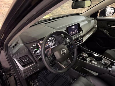 2025 Nissan Rogue AWD SV