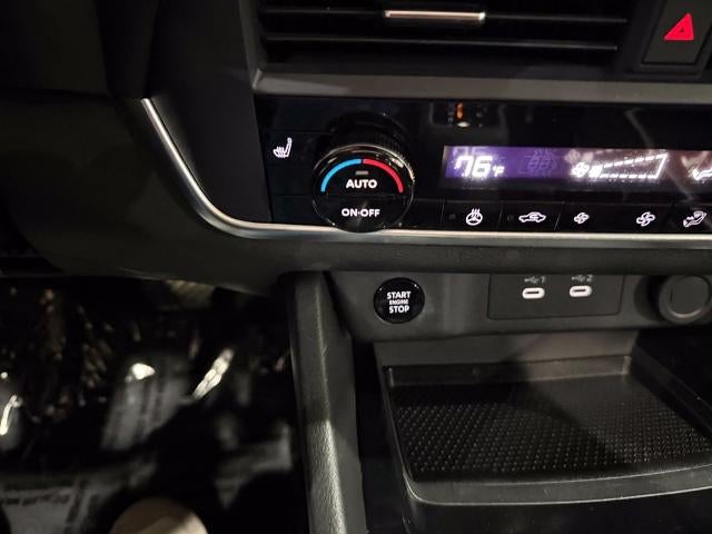 2025 Nissan Rogue AWD SV