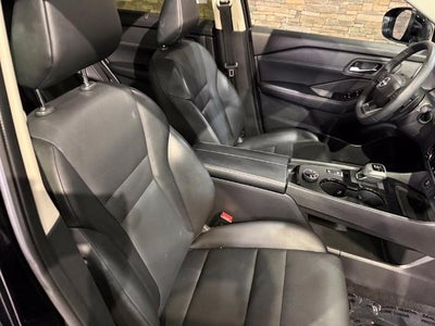 2025 Nissan Rogue AWD SV