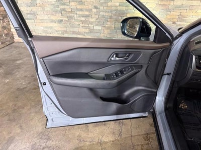 2023 Nissan Rogue AWD SV
