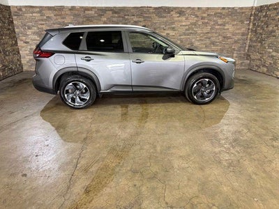 2025 Nissan Rogue AWD SV