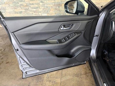 2025 Nissan Rogue AWD SV