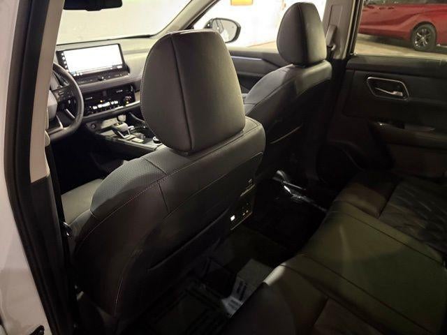 2026 Nissan Rogue AWD Platinum *Ltd Avail*