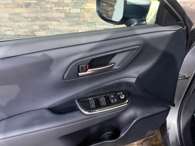 2025 Toyota Crown XLE AWD (Natl)