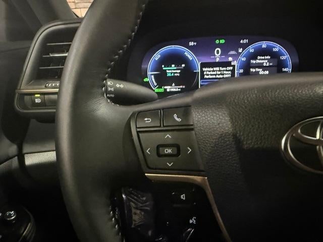 2025 Toyota Crown XLE AWD (Natl)