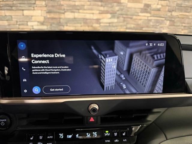 2025 Toyota Crown XLE AWD (Natl)