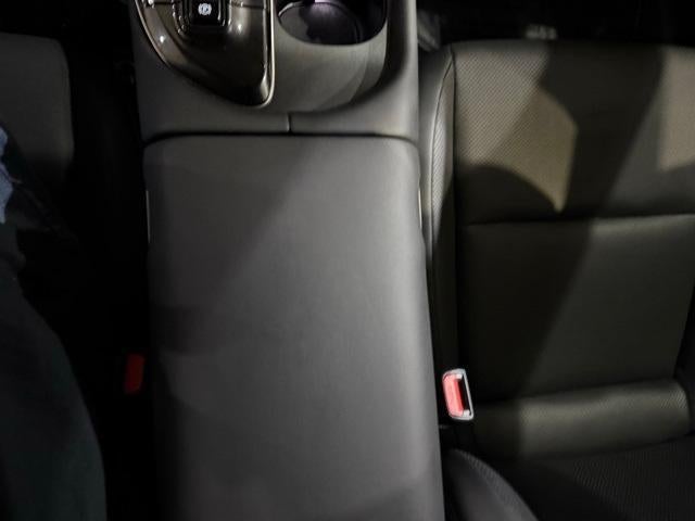 2025 Toyota Crown XLE AWD (Natl)