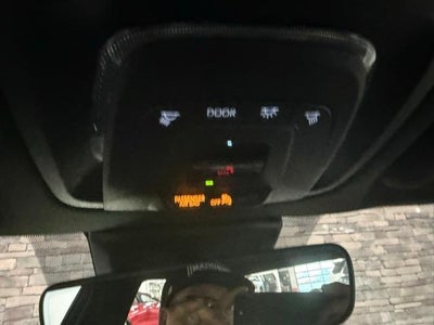 2025 Toyota Crown XLE AWD (Natl)