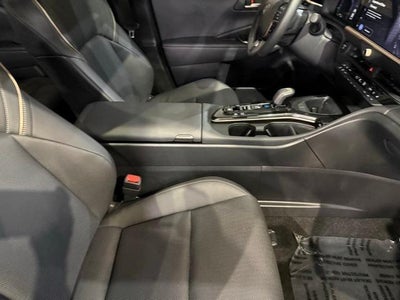 2025 Toyota Crown XLE AWD (Natl)