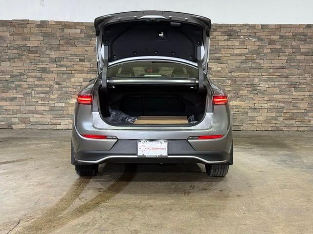 2025 Toyota Crown XLE AWD (Natl)