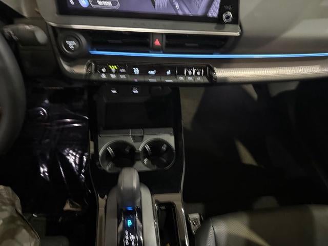 2023 Toyota Prius LE AWD (Natl)
