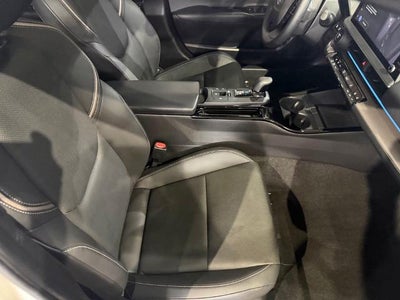 2023 Toyota Prius LE AWD (Natl)