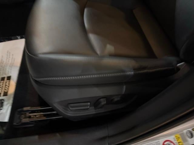 2022 Toyota Prius Prime XLE (Natl)