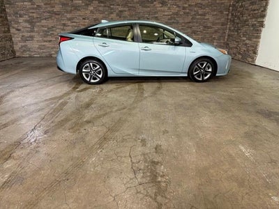2022 Toyota Prius XLE (Natl)