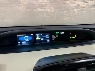 2022 Toyota Prius XLE (Natl)