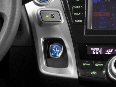 2014 Toyota Prius v 5dr Wgn Two (Natl)