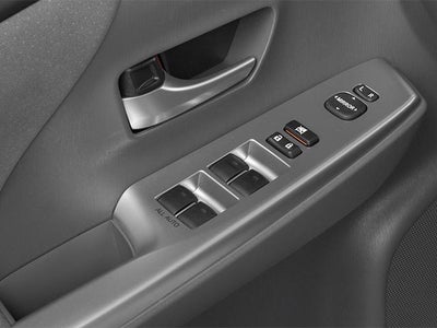 2014 Toyota Prius v 5dr Wgn Two (Natl)