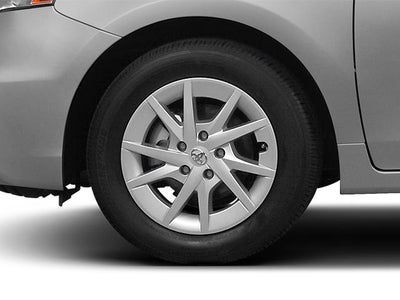 2014 Toyota Prius v 5dr Wgn Two (Natl)