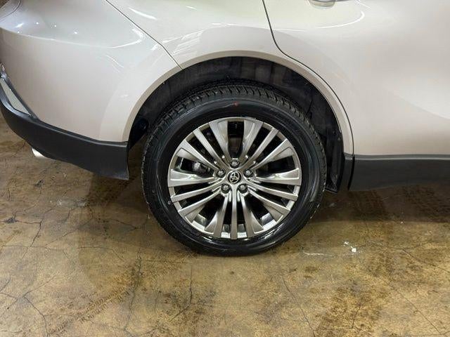 2021 Toyota Venza XLE AWD (SE)