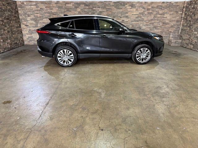 2022 Toyota Venza XLE AWD (SE)