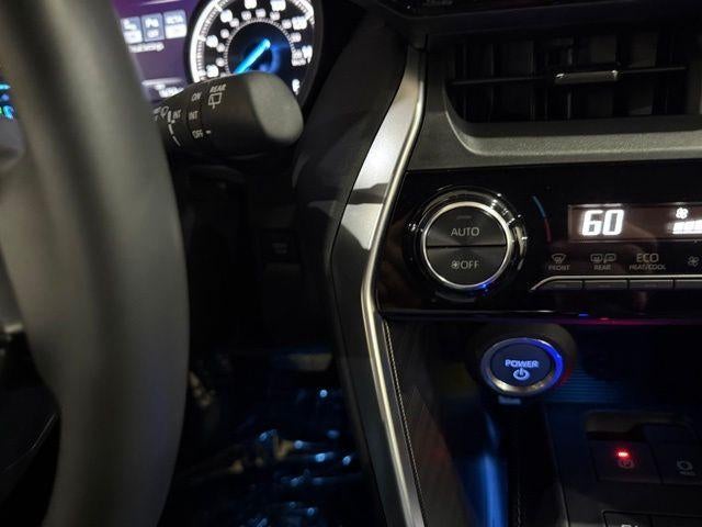 2022 Toyota Venza XLE AWD (SE)