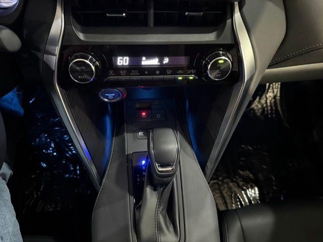 2022 Toyota Venza XLE AWD (SE)