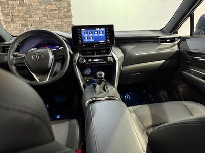 2022 Toyota Venza XLE AWD (SE)