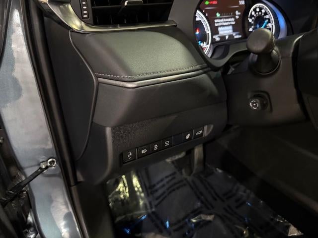 2021 Toyota Venza XLE AWD (SE)